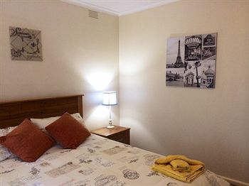 Australian Home Away @ Doncaster Grange Park - Accommodation Mt Buller 4
