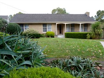 Australian Home Away @ Doncaster Grange Park - Accommodation Mt Buller 9
