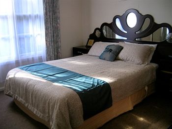 Australian Home Away @ Doncaster Grange Park - Accommodation Mt Buller 21