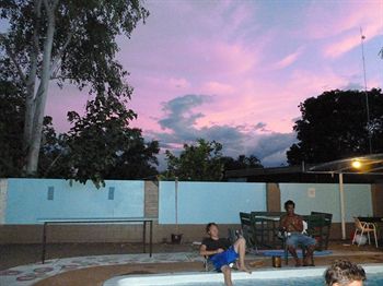 Palm Court Budget Motel Hostel/Backpackers - Accommodation Mt Buller 9