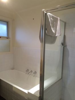 Australian Home Away Doncaster Elgar 2 - Accommodation Mt Buller 0