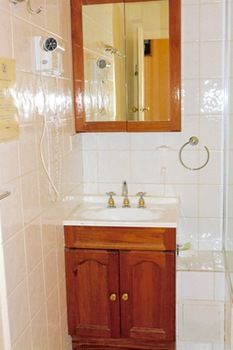 Magnolia Court Boutique Hotel Melbourne - Accommodation Mt Buller 6