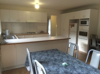 Australian Home Away Ringwood @ Bardia - Accommodation Mt Buller 14