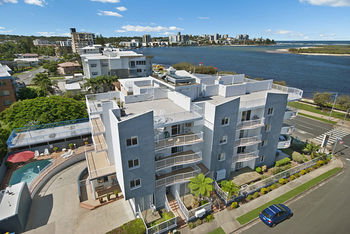 Sandy Shores Luxury Holiday Units - Accommodation Mt Buller 1