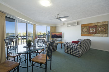 Sandy Shores Luxury Holiday Units - Accommodation Mt Buller 21