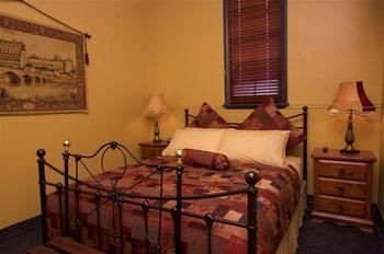 Church House B&B Gundagai - Accommodation Mt Buller 5