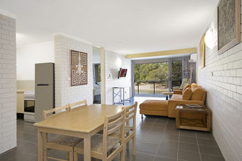 Jacaranda Noosa - Accommodation Mt buller 54