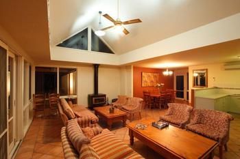 Rothbury Escape - Accommodation Mt Buller 10