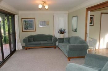 Hunter Homestead - Accommodation Mt Buller 3