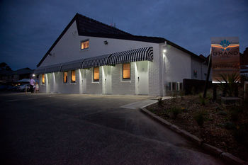 Grand Hotel Wyong - Accommodation Mt Buller 10