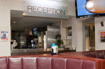 Grand Hotel Wyong - Accommodation Mt Buller 12