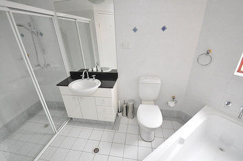 Balmain 12 Foy Furnished Apartment - Accommodation Mt Buller 1