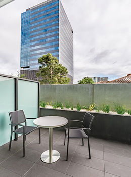 City Edge Box Hill - Accommodation Mt Buller 11