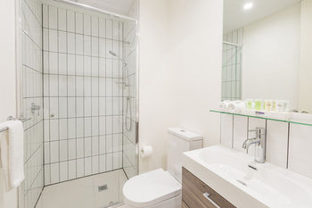 City Edge Box Hill - Accommodation Mt Buller 12