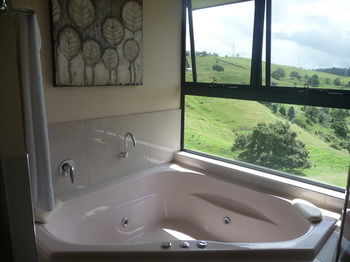 Bald Knob QLD Accommodation Mt Buller