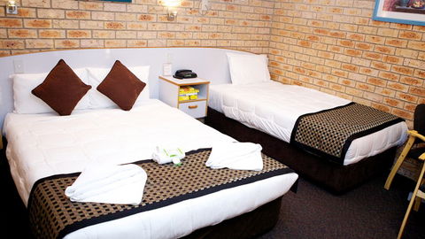 BEST WESTERN Kennedy Drive Motel - Accommodation Mt Buller 9
