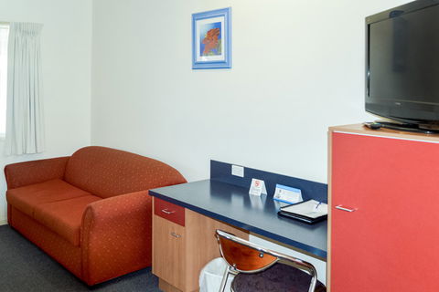 BEST WESTERN Boulevard Lodge - Accommodation Mt Buller 7