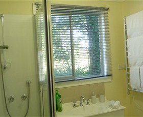 River Walk Bed And Breakfast - Accommodation Mt Buller 2