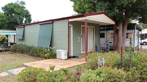 Riverbank Caravan Park - Accommodation Mt Buller 4