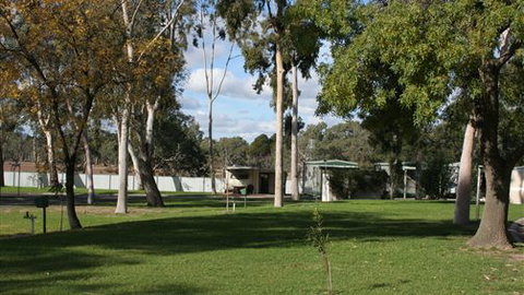 Lake Fyans Holiday Park - Accommodation Mt Buller 5
