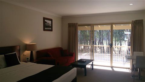 Murray Waters Motor Inn & Apartments - Accommodation Mt Buller 3