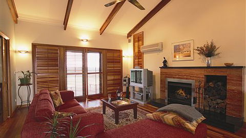 Meringa Springs - Accommodation Mt Buller 3