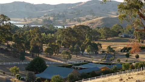 Laura Lodge Rest & Recreation Retreat - Accommodation Mt Buller 0