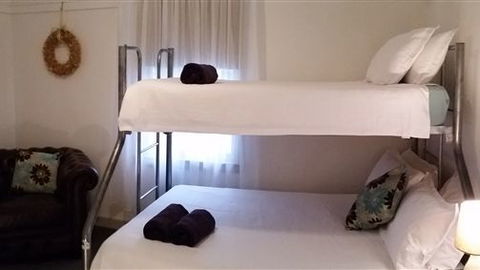 Lakeside Vista Holiday House - Accommodation Mt Buller 3