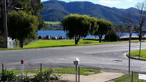 Lakeside Vista Holiday House - Accommodation Mt Buller 7