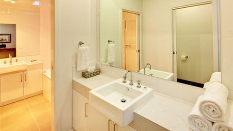Toscano, Milano & Veneto On Olive - Accommodation Mt Buller 1