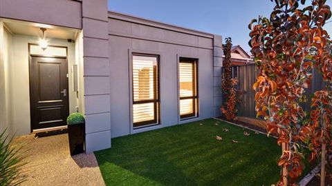 Toscano, Milano & Veneto On Olive - Accommodation Mt Buller 4