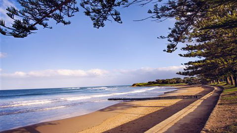 Front Beach Torquay Beach Houses - Accommodation Mt Buller 3