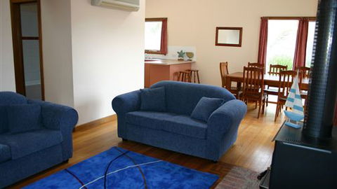 Front Beach Torquay Beach Houses - Accommodation Mt Buller 1