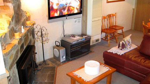 Wallace's - Crystal Creek Chalet 1 - Accommodation Mt Buller 1
