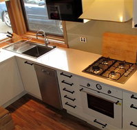 Wallace's - Crystal Creek Chalet 1 - Accommodation Mt Buller