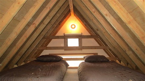 Wallace's - Crystal Creek Chalet 1 - Accommodation Mt Buller 5