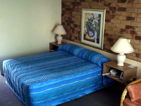 AAA Lancaster Court Motel - Accommodation Mt Buller 0