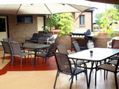 AAA Lancaster Court Motel - Accommodation Mt Buller 3