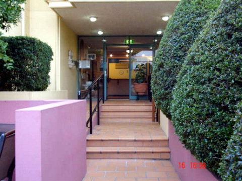 Albion Manor Motel & Serviced Apartments - Accommodation Mt Buller 0