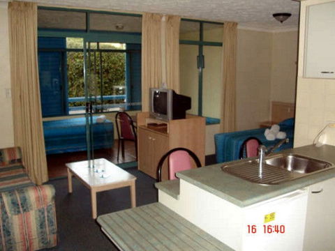 Albion Manor Motel & Serviced Apartments - Accommodation Mt Buller 1