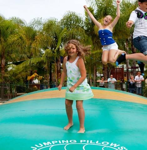 Blue Dolphin Holiday Resort - Accommodation Mt buller 7