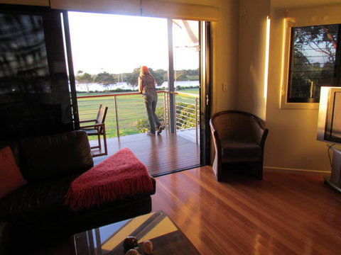Club Yamba Luxury Hilltop Villas - Accommodation Mt buller 10