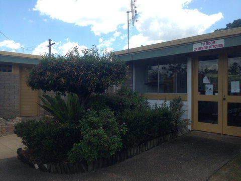 Gympie Caravan Park - Queens Park - Accommodation Mt Buller 3