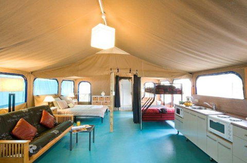 Suffolk Beachfront Holiday Park - Accommodation Mt Buller 1