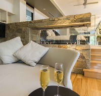 The Feathered Nest - Luxury Wildlife Retreat - Accommodation Mt Buller