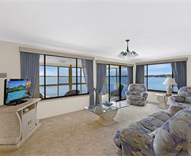 Waterfront Paradise - Accommodation Mt Buller 6