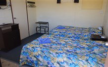Bluey Motel - Lightning Ridge - Accommodation Mt Buller 1