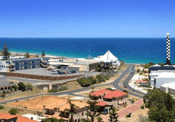 Lighthouse Beach Resort - Accommodation Mt Buller 2