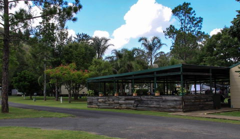 Esk Caravan Park And Rail Trail Motel - Accommodation Mt Buller 2