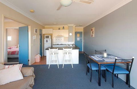 Shaz Maisons Beachside Holiday Apartments - Accommodation Mt Buller 1